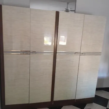 Des Garrigues Konukevi