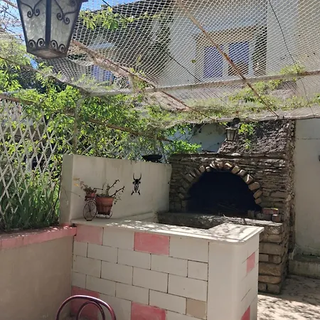 Pensión Azalée Caveirac