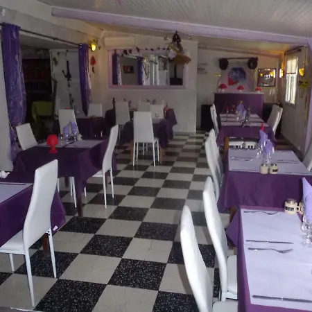 Des Garrigues ゲストハウス Caveirac