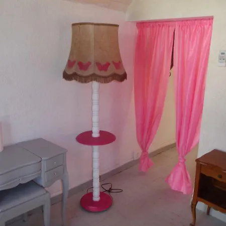 Le Patio Des Garrigues *