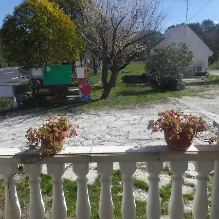 Le Patio Des Garrigues *