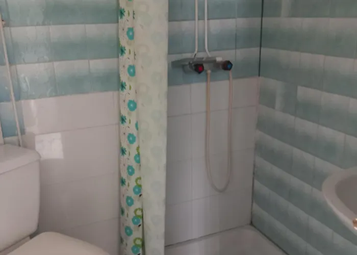 Des Garrigues Guest house Caveirac